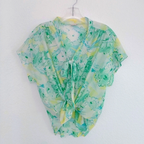 Vintage Tops - 🌾VTG 60s Graff floral secretary blouse